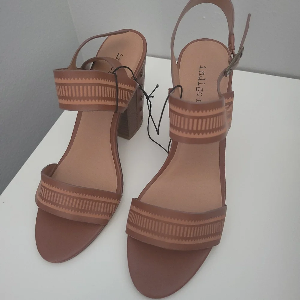 Indigo Rd. Wedges - Picture 10 of 10